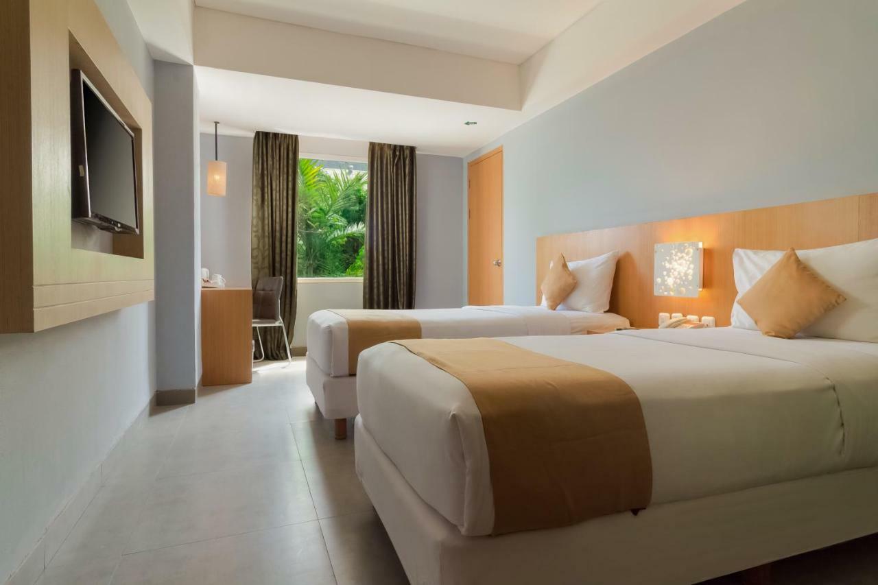 Kyriad Royal Seminyak  Exterior photo